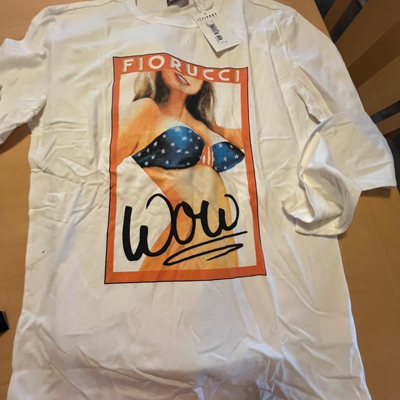 Various fiorucci jeanss, jackets, tshirts.  Various sizes
Naomi campbell - Picture 5 of 16